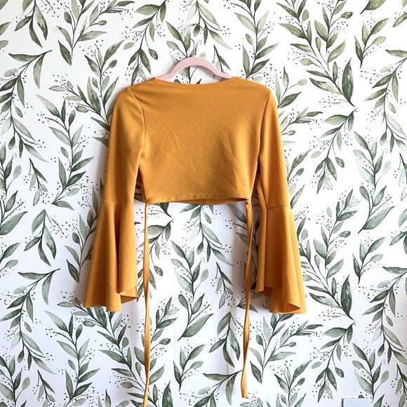 Flounce Sleeve Yellow Crop Top - Picture 2 of 3